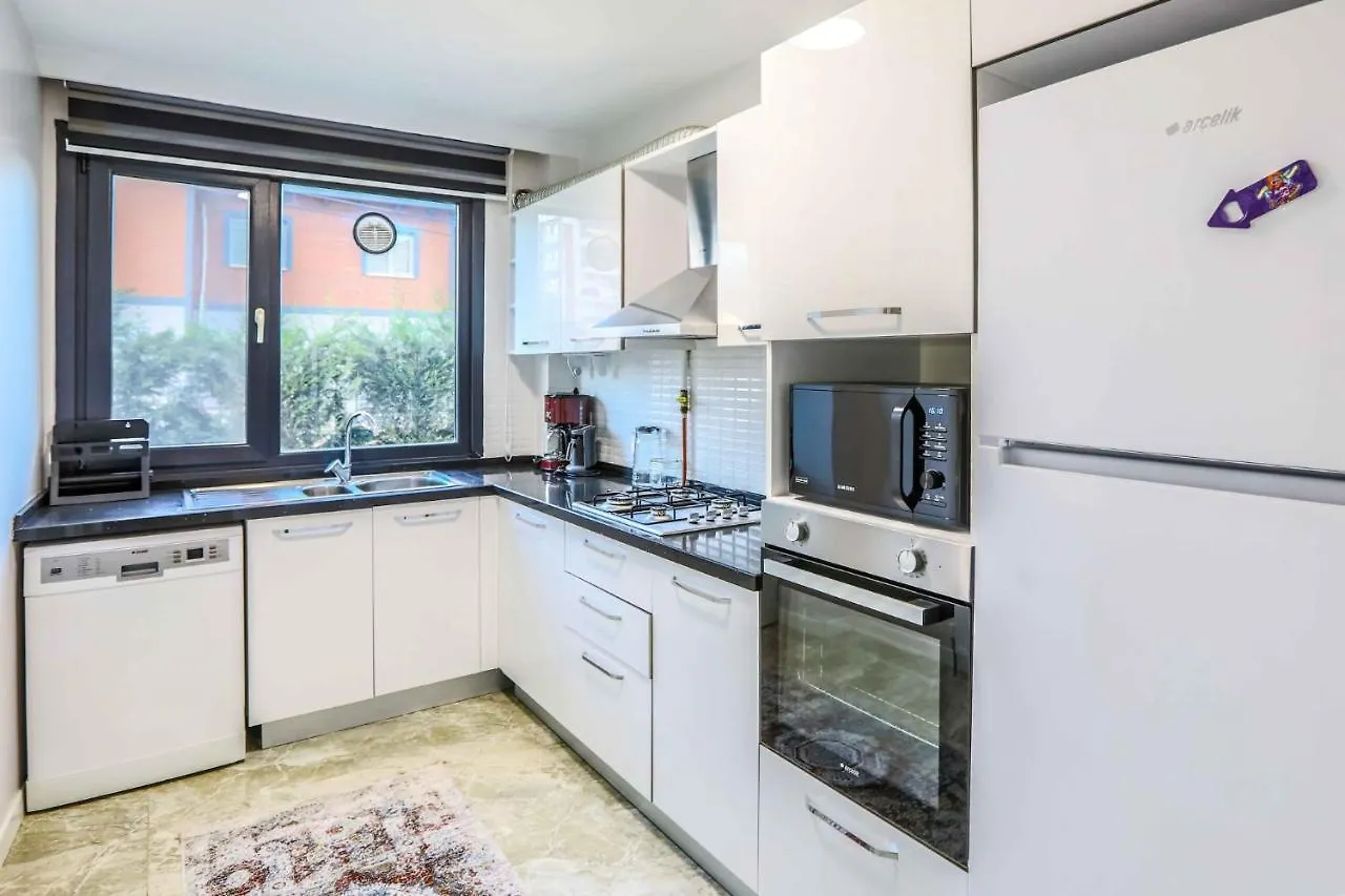 Flat With Balcony Close To Viaport Marina Tuzla Istanbul Apartment